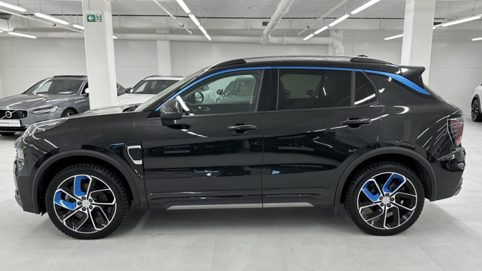 Lynk & Co 01 PHEV DCT AUT 1.maj. REZERVACE