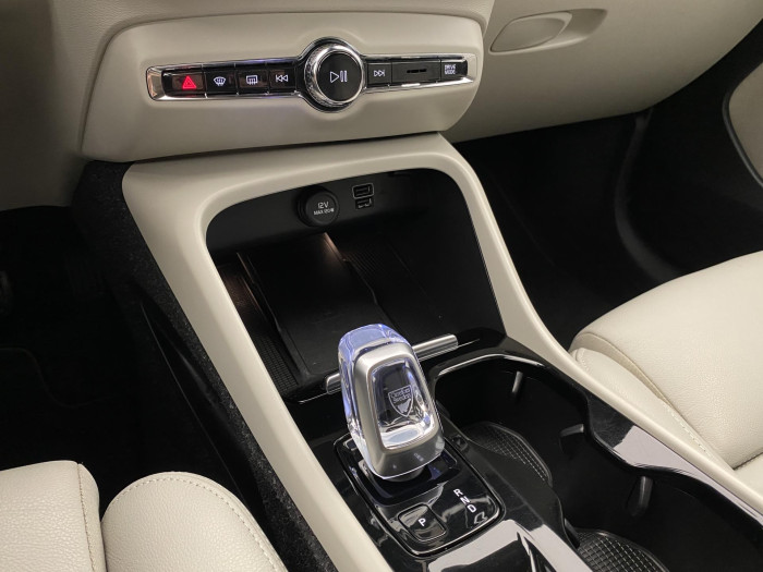 Volvo XC40 D4 AWD INSCRIPTION AUT CZ 2.0 d