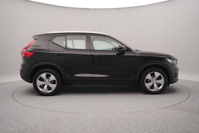 Volvo XC40 T3 MOMENTUM CZ 1.maj 1.5 Momentum