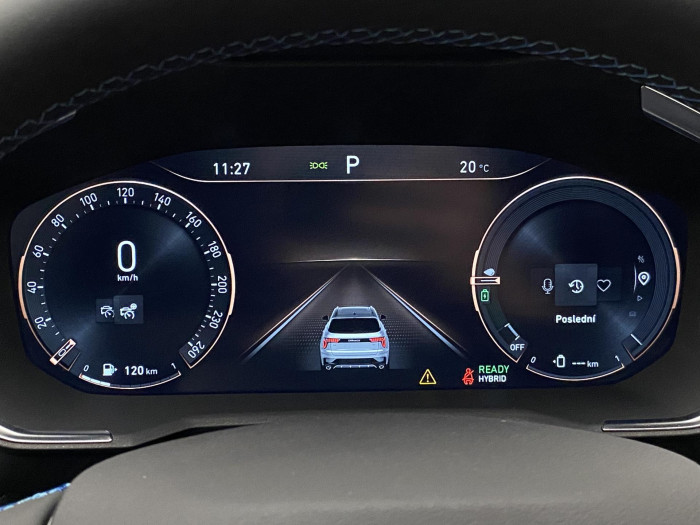 Lynk & Co 01 PHEV DCT REZERVACE