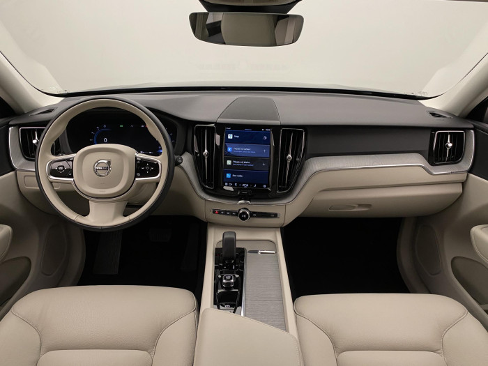 Volvo XC60 B4 AWD CORE AUT CZ 1.maj