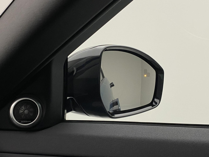 Land Rover Range Rover Evoque D200 DYNAMIC SE AWD AUT 2.0 d Dynamic SE