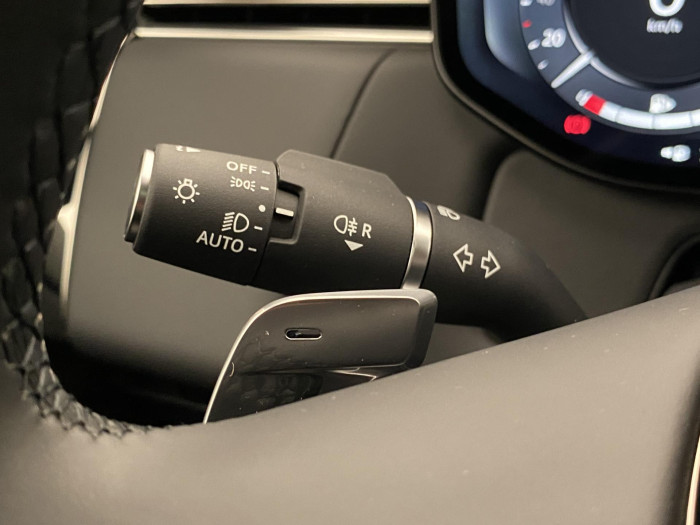 Land Rover Range Rover Sport D250 DYNAMIC SE AWD REZERVACE 3.0 d Dynamic SE