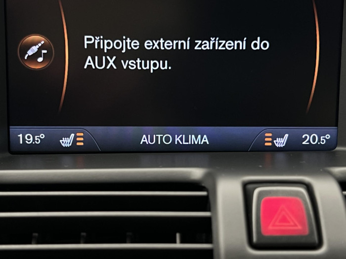 Volvo XC60 D3 AWD MOMENTUM AUT CZ 2.4 d Momentum