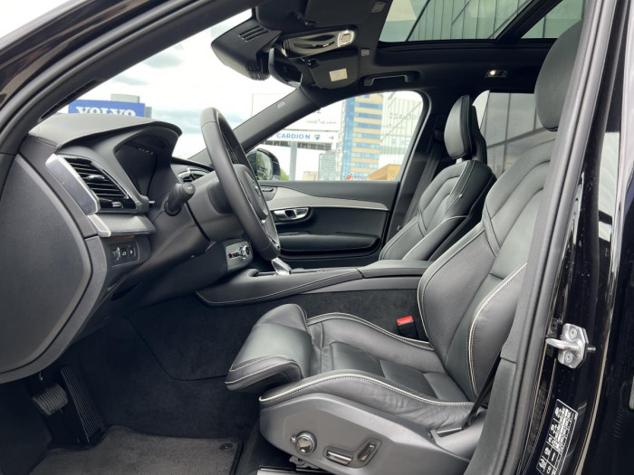 Volvo XC90 T8 AWD INSCRIPTION 7MÍSTNÁ Aut