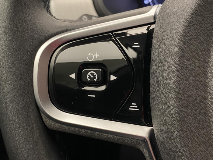 Volvo V90 T6 AWD RECHARGE DARK PLUS