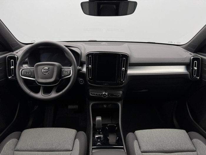 Volvo XC40 B3 AUT DARK PLUS