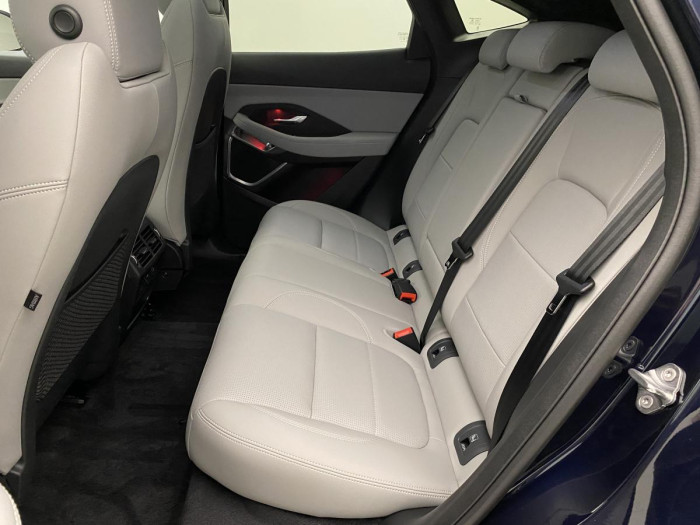 Jaguar E-Pace P250 R-DYNAMIC SE AWD AUT 2.0 Dynamic SE