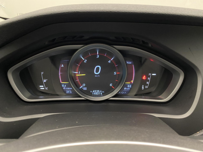 Volvo V40 D3 MOMENTUM AUT 2.0 d Momentum