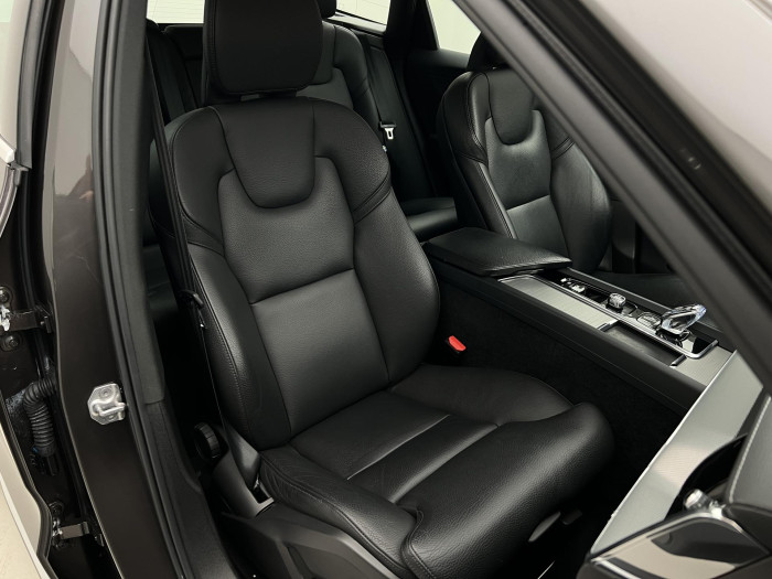 Volvo XC60 B4 INSCRIPTION AUT