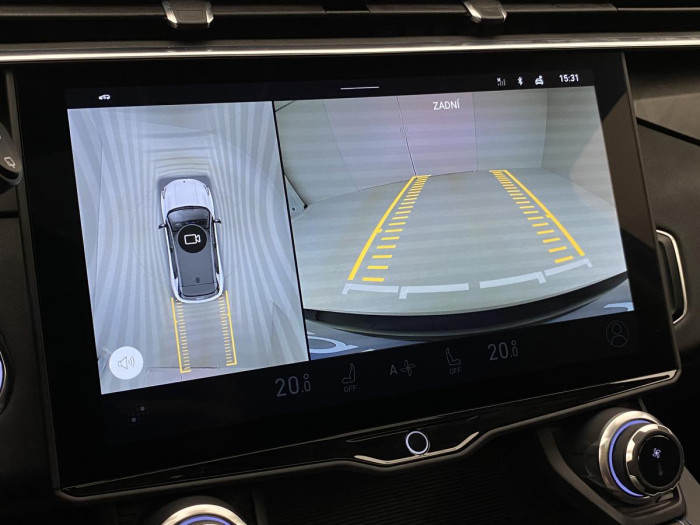 Lynk & Co 01 PHEV DCT AUT 1.maj