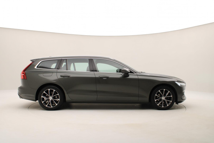 Volvo V60 D3 MOMENTUM AUT 1.maj 2.0 d Momentum