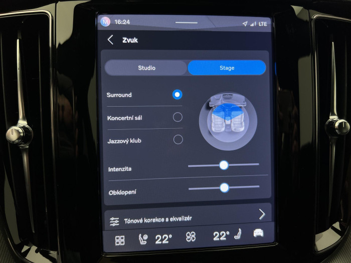 Volvo XC60 B5 AWD ULTRA BLACK REZERVACE