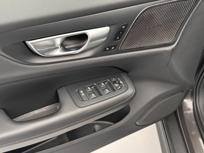 Volvo V60 CC B5 AWD PLUS BRIGHT AUT