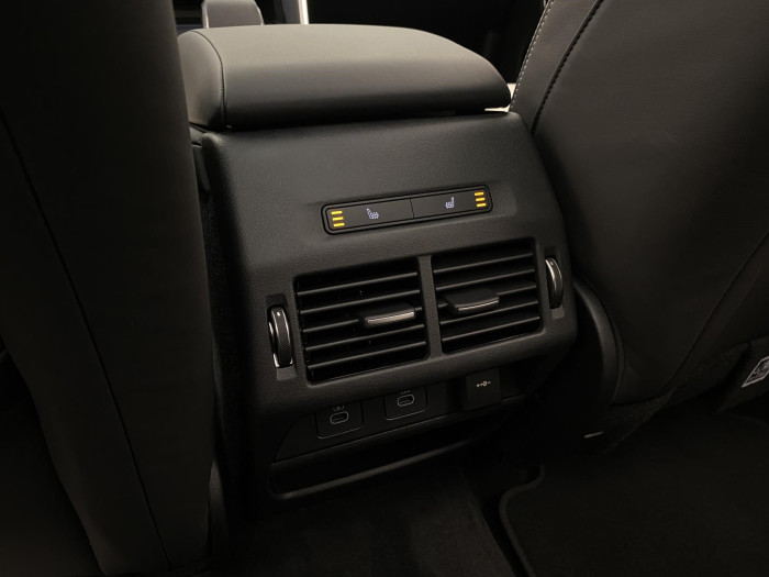 Land Rover Discovery Sport D200 DYNAMIC HSE AWD REZERVACE 2.0 d Dynamic