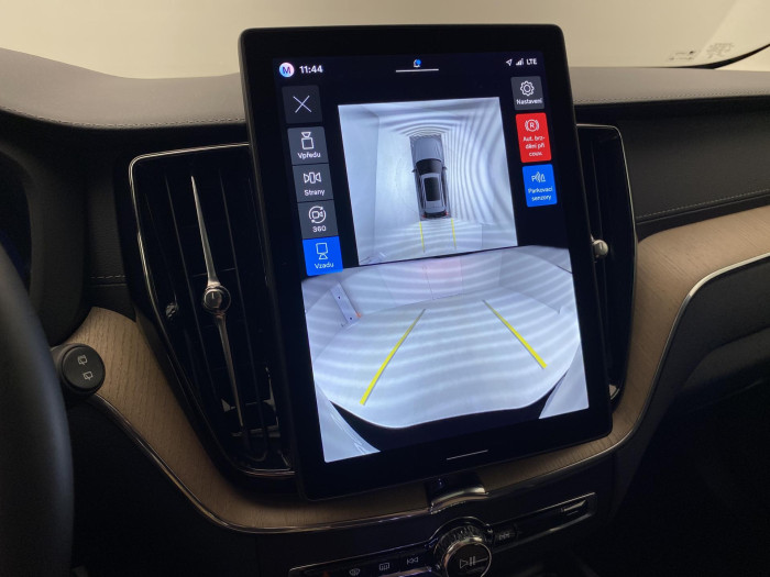 Volvo XC60 T8 AWD BRIGHT ULTRA AUT CZ