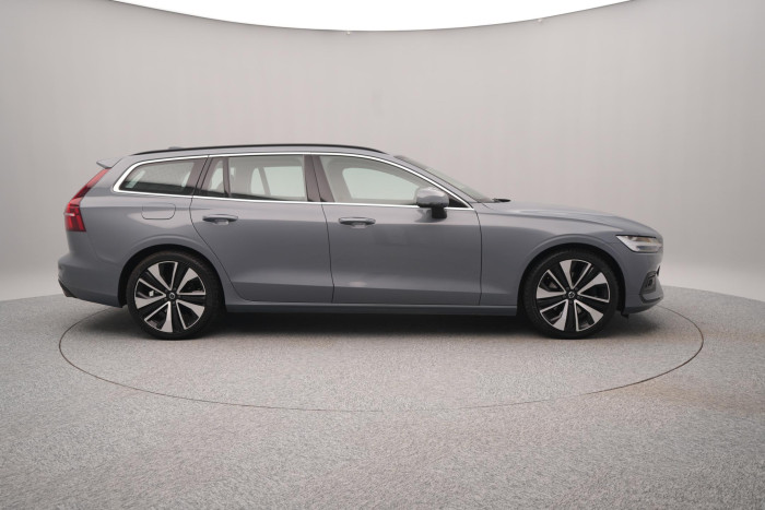 Volvo V60 B4 MOMENTUM PRO AUT CZ 1.maj. 2.0 Momentum