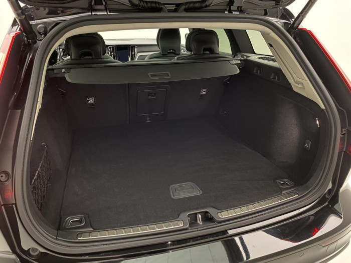 Volvo V60 CC B4 AWD ADVANCED REZERVACE 2.0 CC CC