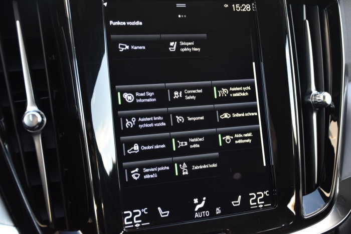 Volvo V60 B4 MOMENTUM ADV. REZERVACE 2.0 Momentum