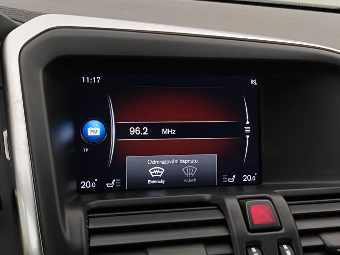 Volvo XC60 D4 AWD DYNAMIC REZERVACE 2.4 d Dynamic