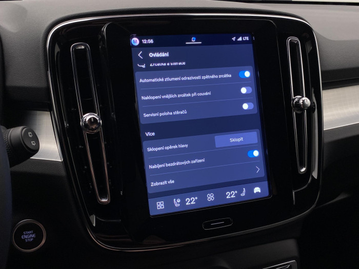 Volvo XC40 B3 DARK PLUS AUT CZ