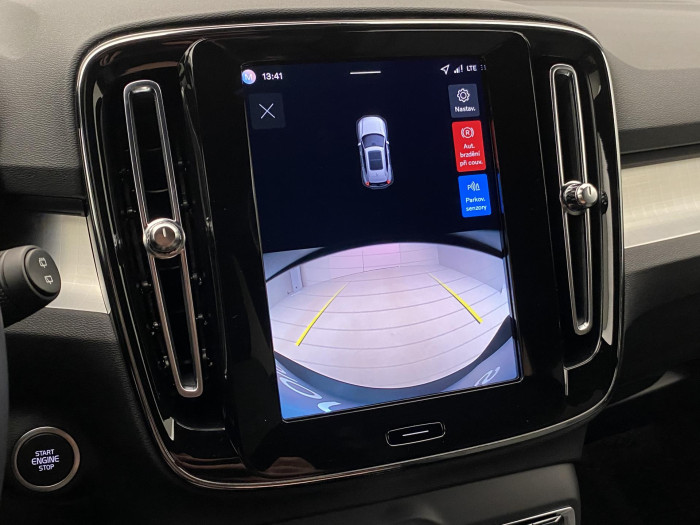 Volvo XC40 B3 AUT PLUS BLACK EDITION