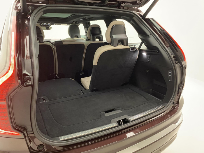 Volvo XC90 T8 AWD RECHARGE BRIGHT ULTRA 7