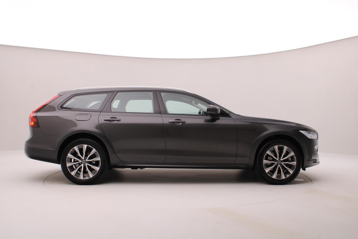 Volvo V90 CC B4 AWD BRIGHT PLUS AUT CZ