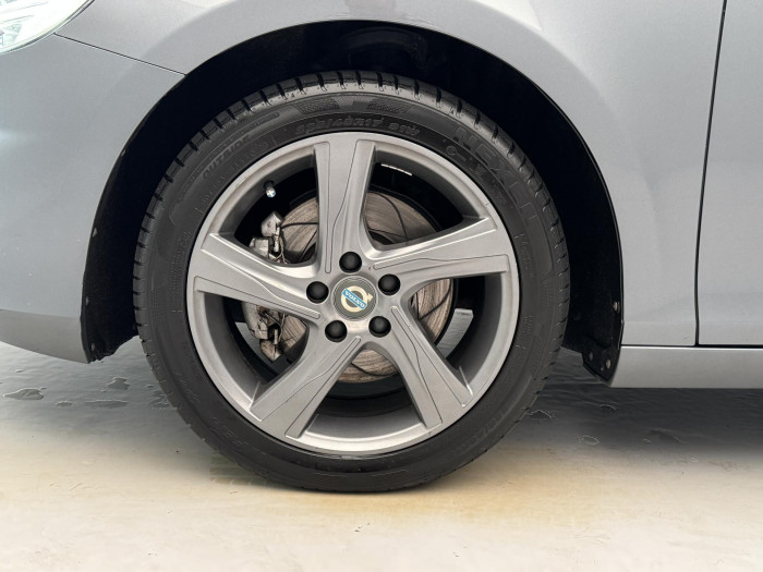 Volvo V40 D3 MOMENTUM 2.0 d Momentum