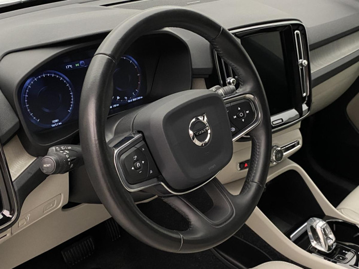 Volvo XC40 D3 AWD INSCRIPTION REZERVACE 2.0 d
