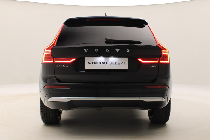 Volvo XC60 B4 AWD PLUS BRIGHT AUT 1.maj