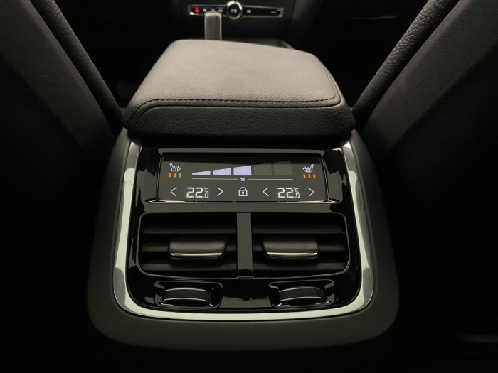 Volvo V60 CC B4 AWD ADVANCED REZERVACE 2.0 CC CC