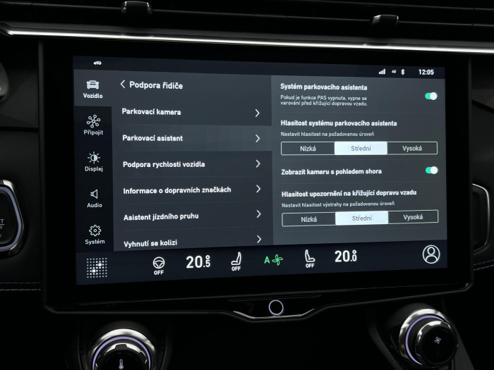 Lynk & Co 01 PHEV DCT AUT 1.maj.