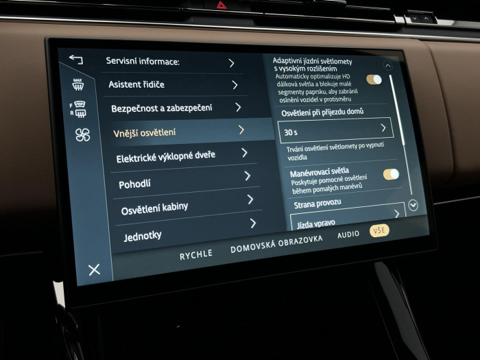 Land Rover Range Rover Sport D300 DYNAMIC SE REZERVACE 3.0 d Dynamic SE