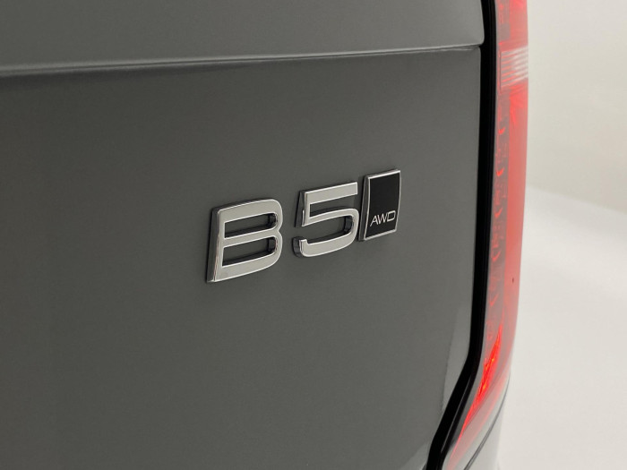 Volvo XC90 B5 AWD AUT DARK PLUS 7míst