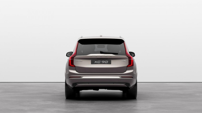 Volvo XC90 T8 AWD Plug-in DARK ULTRA 7m.
