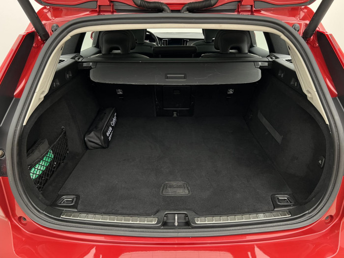 Volvo V60 T8 AWD RECHARGE INSCRIPTION