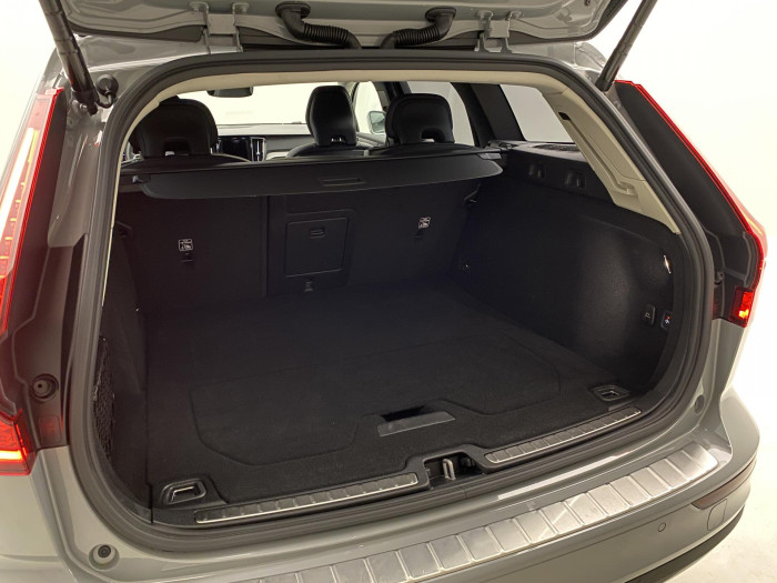 Volvo V60 CC B5 AWD PLUS AUT 1.maj