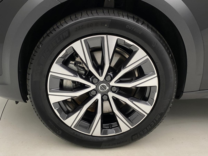 Volvo V90 CC B4 AWD PLUS AUT CZ 1.maj. 2.0 CC CC Plus