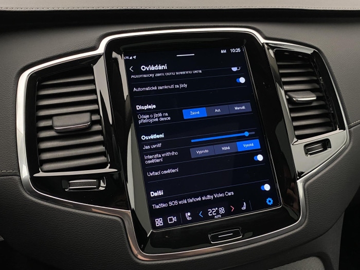 Volvo XC90 T8 AWD RECHARGE PLUS DARK AUT