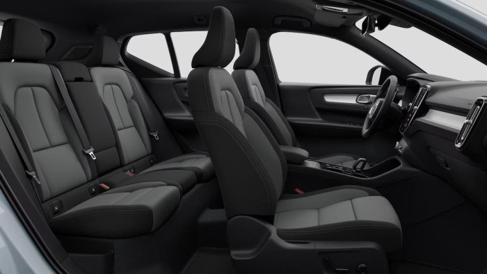 Volvo XC40 B3 AUT DARK PLUS