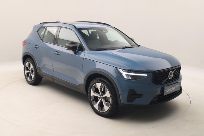 Volvo XC40 B5 AWD PLUS AUT REZERVACE
