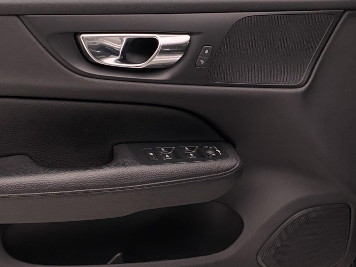 Volvo V60 D3 MOMENTUM REZERVACE 2.0 d Momentum