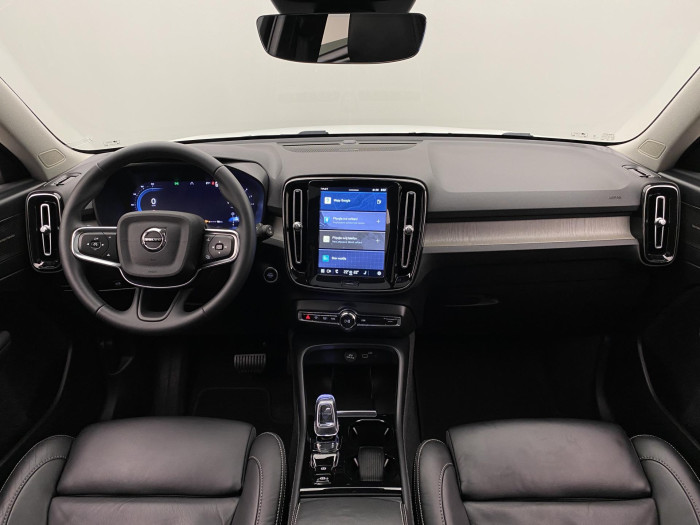 Volvo XC40 B4 AWD DARK ULTRA AUT CZ