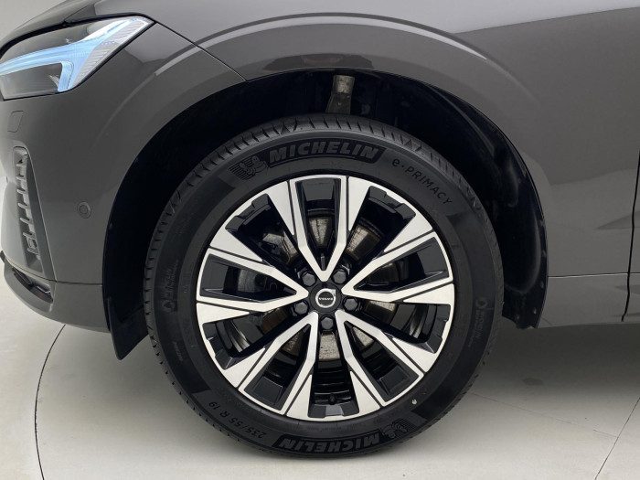 Volvo XC60 B5 AWD DARK PLUS AUT CZ