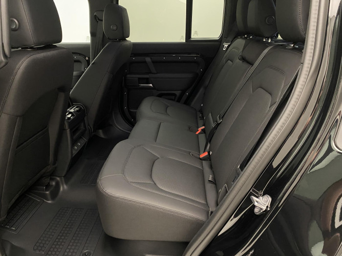 Land Rover Defender 110 D200 S AWD AUT 3.0 d