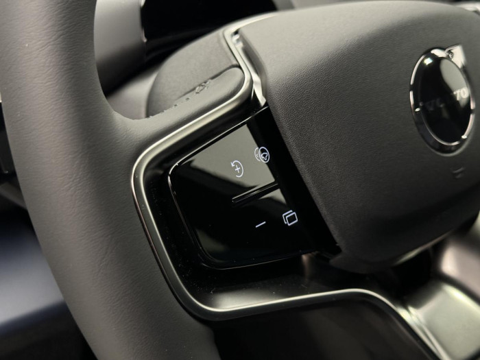Volvo EX30 PURE ELECTRIC RECHAR. CORE RWD