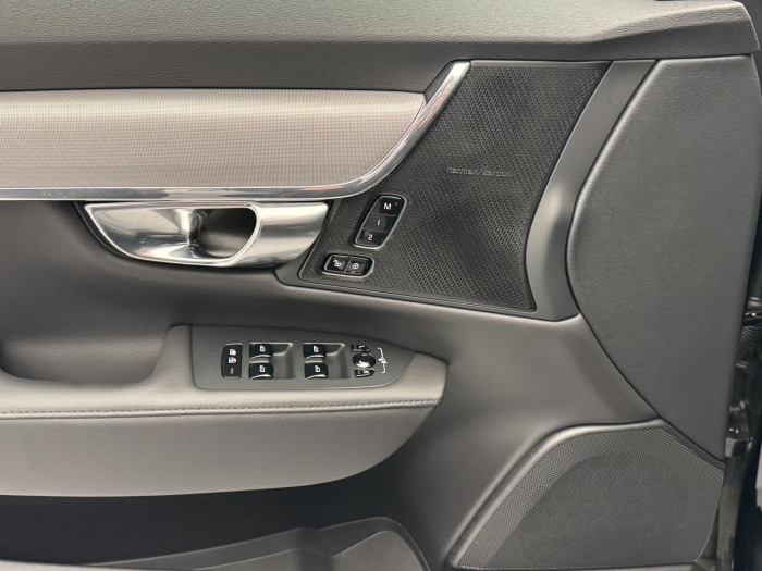 Volvo S90 T8 AWD RECHARGE AUT 1.maj.