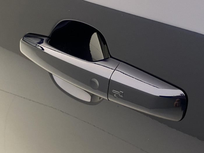 Jaguar E-Pace P250 SE  R-DYNAMIC REZERVACE 2.0 SE Dynamic