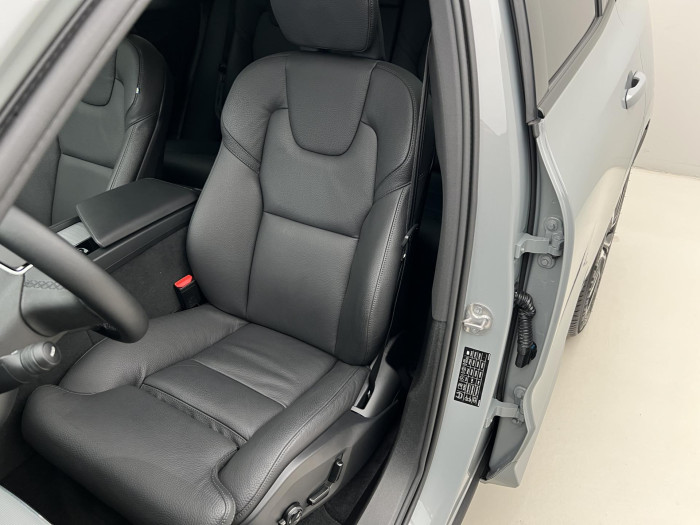 Volvo XC60 B5 AWD PLUS DARK AUT 1.maj.